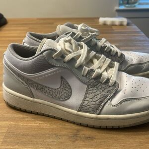 Men’s Air Jordan 1 low Elephant Print
